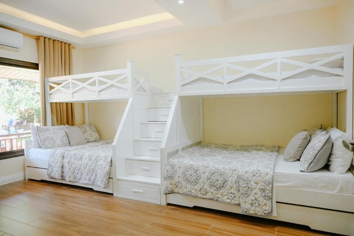 Redwood Cabin Bolinao Экстерьер фото